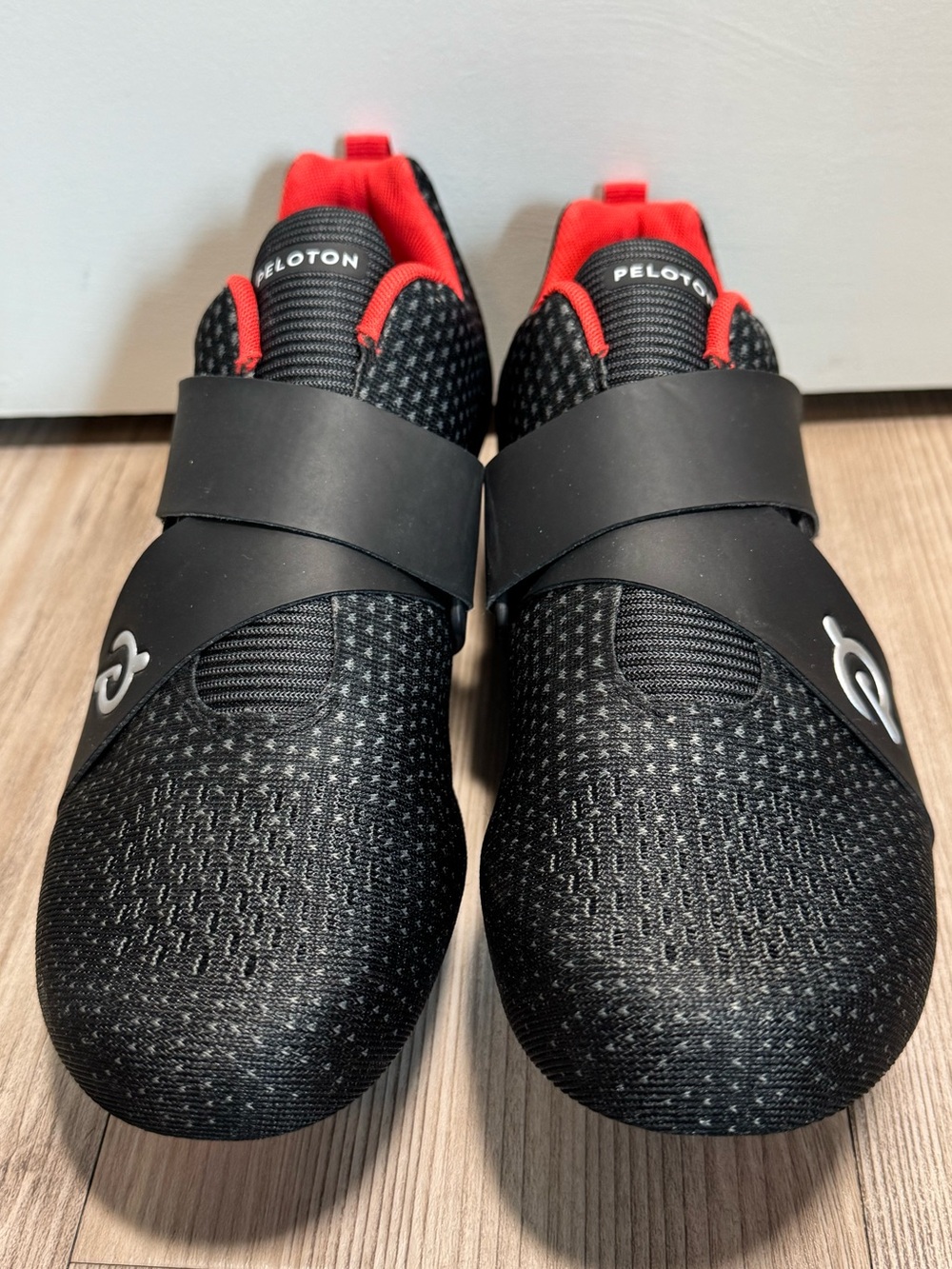 Peloton Altos Cycling Shoes Knit Strap Red Cleats Included Boxed W 9
